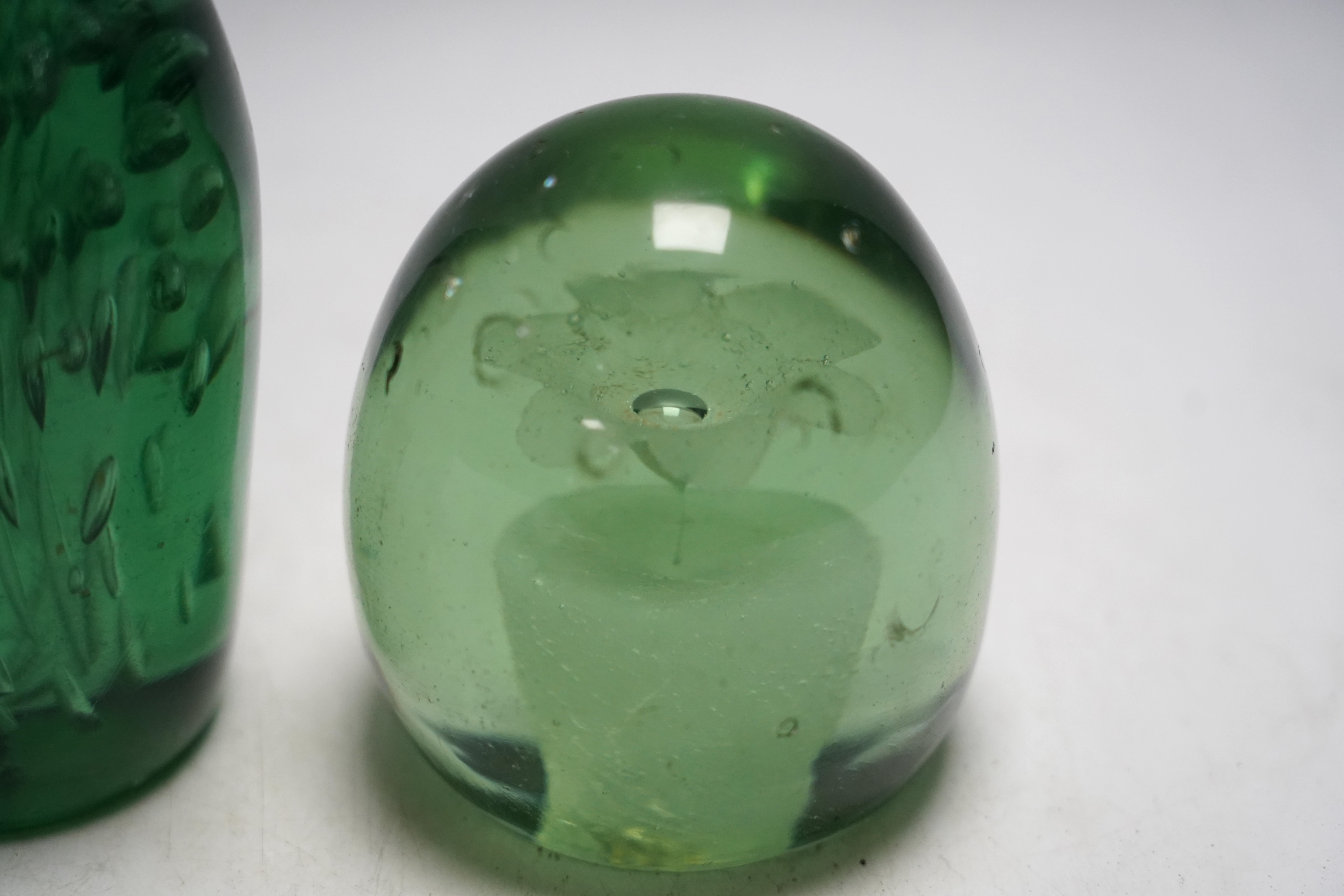 Three Victorian glass dumps, tallest 18cm
